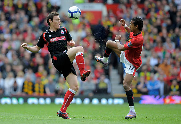 並進一步讓 並進一步讓